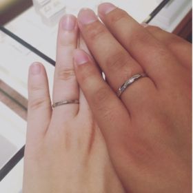 【ギンザタナカブライダル(GINZA TANAKA BRIDAL)の口コミ】 お手頃でそんなに人と被らない指輪、デザインを探していました。
こちらは…