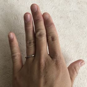 【4℃ BRIDAL(ヨンドシーブライダル)の口コミ】 いくつかの指輪と悩んでいましたが、あまり高いお金も出せなかったので予…