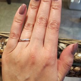 【杢目金屋(もくめがねや)の口コミ】 木目の模様が入っていて他では見られないようなデザインが沢山ありました…