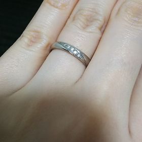 【カオキ　ダイヤモンド専門卸直営店の口コミ】 私の場合、ストレートタイプが一番キレイに見えるデザインでした。あまり…