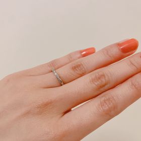 【銀座ダイヤモンドシライシの口コミ】 お互い指輪が細いので、細めのリングを探していました。
外資含め何ブラン…