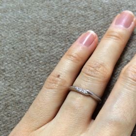 【エクセルコダイヤモンド(EXELCO DIAMOND)の口コミ】 祝福と共に宝冠を授かるプリンセスの式をイメージされたリングで、その素…