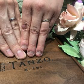 【TANZO.(鍛造指輪)の口コミ】 派手すぎずシンプル過ぎず、バランスの取れたデザイン、そして号数にもよ…