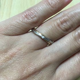 【A・D・A(エー・ディー・エー)】の口コミ 何店舗か見に行っているうちに、指輪のデザインが、ダイヤが入っていて、一...