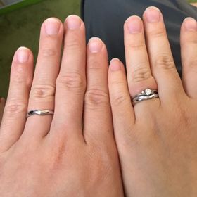 【彩乃瑞(IRONOHA)の口コミ】 まず第一にいいなと思ったのはデザインです。少しウェーブがかかっていて…