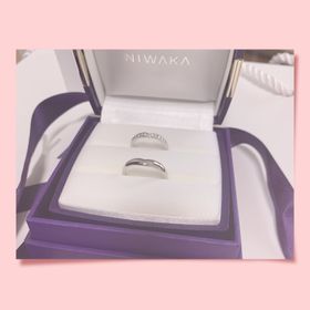 【俄(にわか)の口コミ】 俄の睡蓮と初桜でとても迷いました。指が短いため、長く見せるV字を探して…