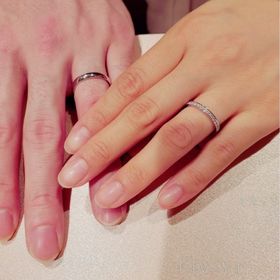 【TASAKI(タサキ)の口コミ】 石なしか、真ん中に小さく3つくらい石が入ったリングを探していましたが、…