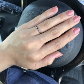 【銀座ダイヤモンドシライシの口コミ】 着け心地がよくてシンプルだったので選びました。アフターサービスの良さ…