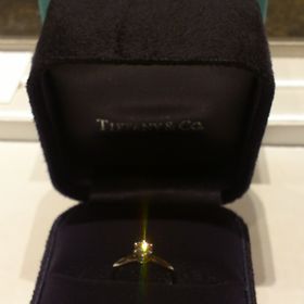 【ティファニー(Tiffany & Co.)の口コミ】 ティファニーが昔から憧れのブランドであり、エンゲージリングは、ティフ…