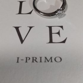 【アイプリモ(I-PRIMO)の口コミ】 ダイヤモンドはひとつのデサインが綺麗だと思った。
他に候補がたくさんあ…