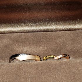 【AUROA(アウロア)の口コミ】 お店の方に沢山アドバイスをいただきながら、デザインもカラーも理想通り…