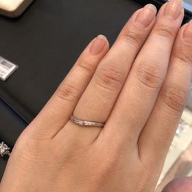 【Ginza Rim(銀座リム)の口コミ】 ウェーブデザインが指が綺麗に見えるという事でしたので、こちらを試着さ…