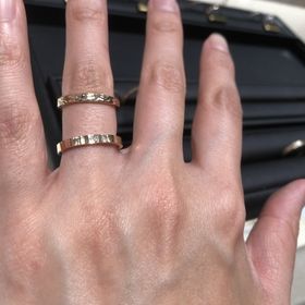 【SIENAROSE(シエナロゼ)の口コミ】 誕生石をモチーフにした指輪はよく見かけますが、「木言葉」をモチーフに…