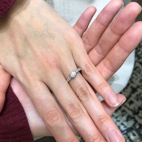 【アンジェリックフォセッテ(Angelique Fossette)の口コミ】 ストレートデザインはどこのお店でも見かけますが、ベーシックな6点留めで…