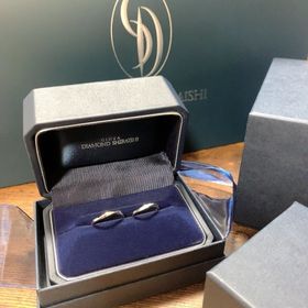 【銀座ダイヤモンドシライシの口コミ】 石は小さめ、指を綺麗に見せられるデザインが欲しくて、ぴったりなものに…