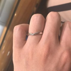 【GALA JEWELRY(ガラジュエリー)の口コミ】 職場などにも着けていきたいと考えていたので、あまり華やかではなくシン…