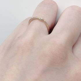 【Loree Rodkin(ローリー・ロドキン)】の口コミ 色々なメーカーを見て回っていたもののデザインが似たり寄ったりで決めかね...