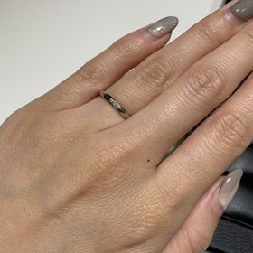 【ラザール ダイヤモンド(LAZARE DIAMOND)の口コミ】 エッジの効いたデザインで他にあまり無く、人とかぶりにくいと思ったとこ…