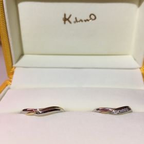 【ケイウノ ブライダル(K.UNO BRIDAL)の口コミ】 決め手はデザインでした。値段が少し高くて迷っていたのですが、同じよう…