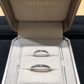 【TRECENTI(トレセンテ)の口コミ】 双子ダイヤが一番の決め手です。
一つの石を半分にして指輪に付けるところ…