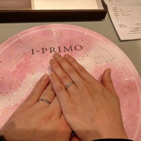 【アイプリモ(I-PRIMO)の口コミ】 当初は違う指輪を購入しようと思っていましたが、何度か店舗に足を運んで…