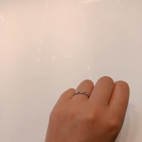 【アイプリモ(I-PRIMO)の口コミ】 程よくウェーブしており、ダイヤも両側から見えるデザインが気に入りまし…