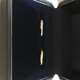 【銀座ダイヤモンドシライシの口コミ】 デザインに一目惚れして、購入しました。他の店舗の指輪も比較しましたが…