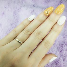 【STAR JEWELRY(スタージュエリー)の口コミ】 シンプルなデザインの中にピンクゴールドとプラチナで出来ていて、上下に…