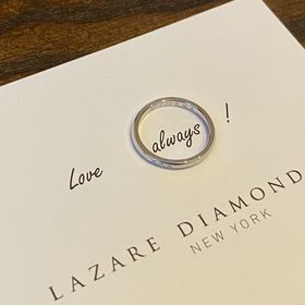 【ラザール ダイヤモンド(LAZARE DIAMOND)の口コミ】 シンプルなデザインを探していたのですが、ハウストンの指輪はシンプルか…