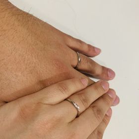 【銀座ダイヤモンドシライシの口コミ】 ウェーブがかかってて、キラッとダイヤが光るけど目立つ訳ではなく、一生…