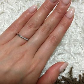 【俄(にわか)の口コミ】 ダイア入りのタイプで検討していました。
彼の手にも合い、私の手にも馴染…