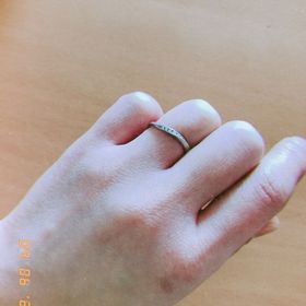 【FOREVERMARK(フォーエバーマーク)の口コミ】 元々フォーエバーマークのブランドが好きで、シンプルで華奢なデザインの…