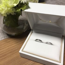 【PILOT BRIDAL(パイロットブライダル)の口コミ】 ミル打ちが入ったデザインは他のメーカーさんでも必ずと言っていいほど出…