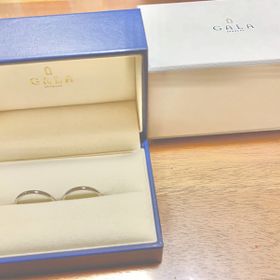 【GALA JEWELRY(ガラジュエリー)の口コミ】 シンプルな指輪を探していてお店に入り、これを見た瞬間夫婦共にこれだ！…