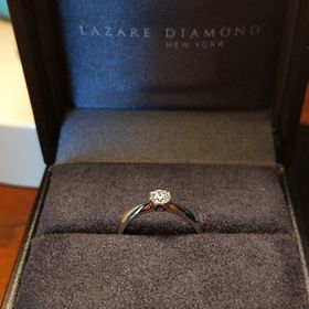 【ラザール ダイヤモンド(LAZARE DIAMOND)の口コミ】 ダイヤの輝きが他店と比べて素晴らしかったこと。
オーダーした実物のダイ…