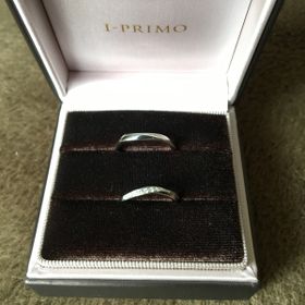 【アイプリモ(I-PRIMO)の口コミ】 ２つを揃えるとハートモチーフが鏡合わせのデザインで、2人とも気に入りま…