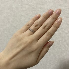 【銀座ダイヤモンドシライシの口コミ】 繊細で控えめなダイヤが可愛かった。派手すぎず、地味すぎずちょうど良い…