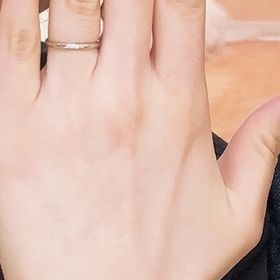 【アイプリモ(I-PRIMO)の口コミ】 婚約指輪と重ね付けしたかったのでシンプルなものを選びました！強度が高…
