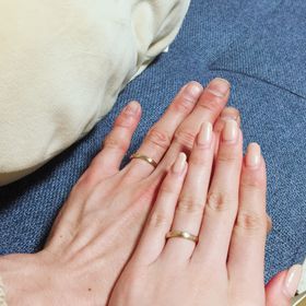 【俄(にわか)の口コミ】 【指輪のデザイン・素材について】
もともと、結婚指輪としてつけるなら、…