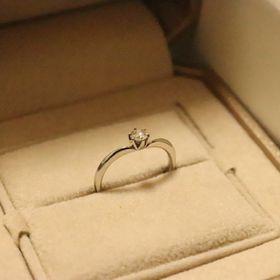 【TRECENTI(トレセンテ)の口コミ】 シンプルなデザインが良いと相談し、持ってきていただいた中の１つから決…