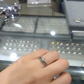 【宝寿堂(ほうじゅどう)の口コミ】 もともとブランドにこだわりがなく、購入するなら高品質なダイヤモンドが…