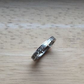 【ハリー・ウィンストン(Harry Winston)の口コミ】 他にはないデザインが大変魅力的でした。
違う店舗も見ましたが、どこも似…