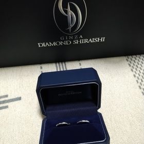 【銀座ダイヤモンドシライシの口コミ】 シンプルで歳を重ねても無理なくつけれるデザインを選びました。男性も付…