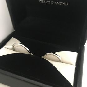 【エクセルコダイヤモンド(EXELCO DIAMOND)の口コミ】 指輪のデザインが決め手でした。歳を重ねても似合うシンプルなデザイン、…