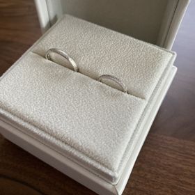 【AFFLUX(アフラックス)の口コミ】 普段指輪をしていないので、どれがいいのかよく分からず長時間悩んでいた…