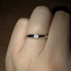 【ラザール ダイヤモンド(LAZARE DIAMOND)の口コミ】 一生に一度なので悩みまくりました。お店の方によると2ミリが人気、とのこ…