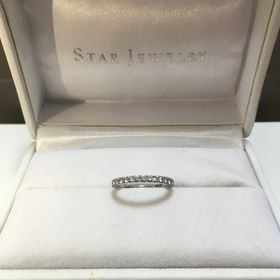 【STAR JEWELRY(スタージュエリー)の口コミ】 どの角度から見ても、指輪をしたときにクルクル回ってしまっても、ダイヤ…