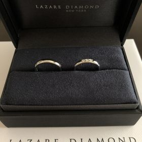 【ラザール ダイヤモンド(LAZARE DIAMOND)の口コミ】 婚約指輪もラザールダイヤモンドさんの指輪を頂いたので、重ね付けした時…
