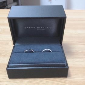 【ラザール ダイヤモンド(LAZARE DIAMOND)の口コミ】 毎日つけるものなのでつけ心地とデザインはとてもこだわって選びました。…