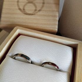 【TOMOE(トモエ)の口コミ】 七宝焼で作られているとのこと。他の指輪もたくさん試着をしましたがTOMOE…